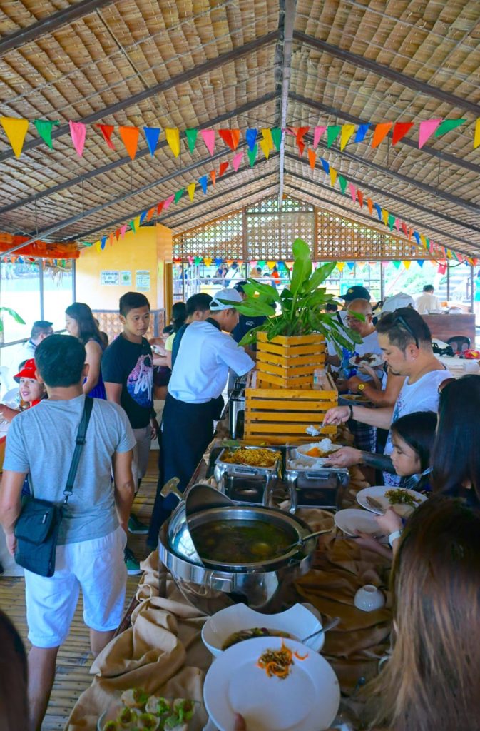 loboc river cruise about